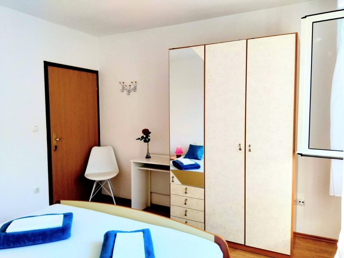 Apartments And Room Markovic Rovinjsko Selo Exterior photo